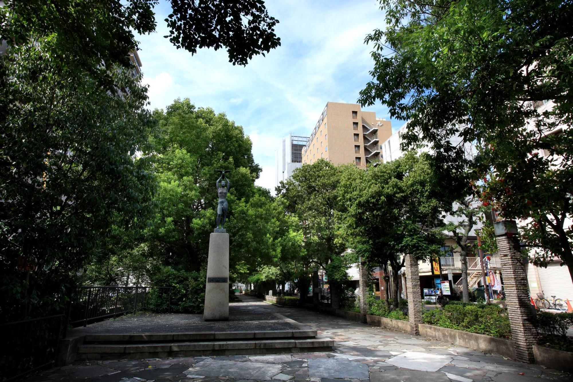 Okayama Koraku Hotel Bagian luar foto